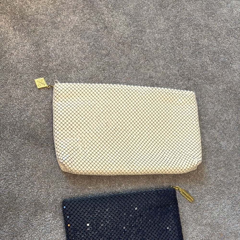 White Vintage Whiting and Davis International Metallic Beaded Clutch
